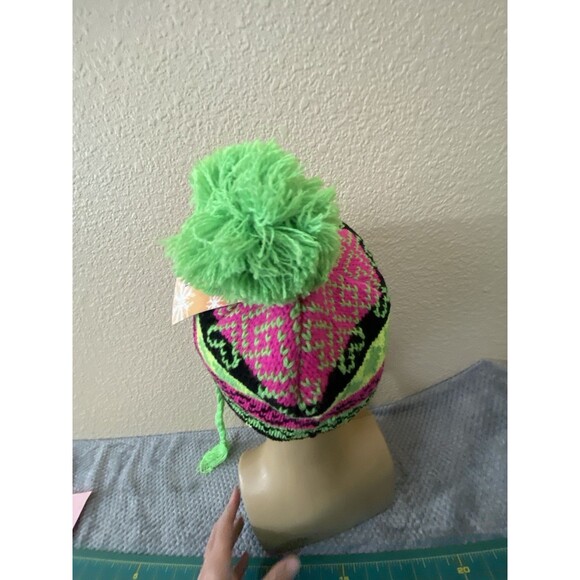 Peruvian Chullo hat Neon Florescent Green Pom - Picture 11 of 14